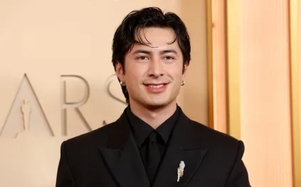 الأوسكار 2026: إطلالات أنيقة وتوقعات مشوقة تهيمن على السجادة الحمراء (فيديو)