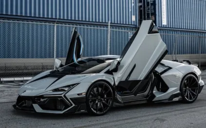 مانسوري تكشف النقاب عن سيارة Carbonado X: نسخة واحدة في العالم