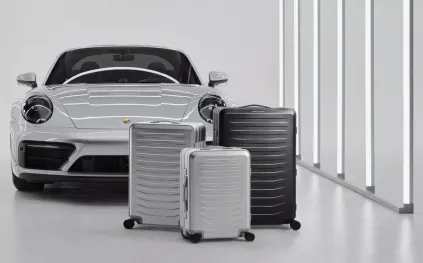 حقائب بورشه الجديدة تُغلق بصوت باب 911.. تجربة سفر غير عادية (فيديو)