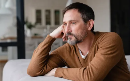 كيف يؤثر فقدان الشريك على الرجال والنساء؟ دراسة تكشف الفوارق المدهشة