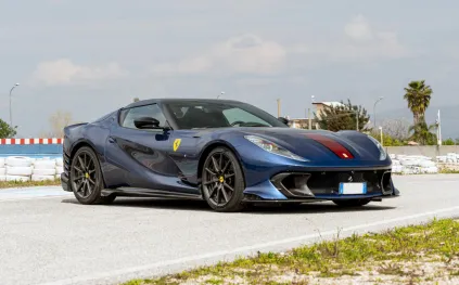 نسخة محدودة بسعر يتجاوز المليون.. Ferrari 812 Competizione A تخطف الأضواء