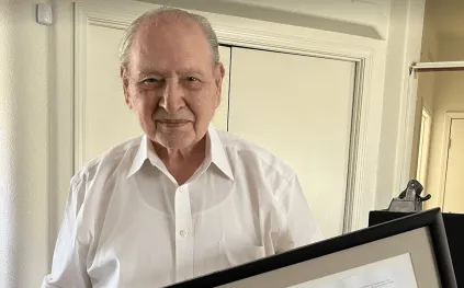 القرار المشؤوم.. كيف أضاع مؤسس أبل 377 مليار دولار؟