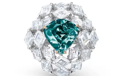 "The Ocean Dream".. أكبر قطعة من الألماس الأزرق المخضر تتصدر مزاد كريستيز