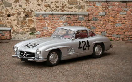 تحفة مرسيدس الكلاسيكية 300 SL Gullwing تبحث عن مالك جديد في موناكو