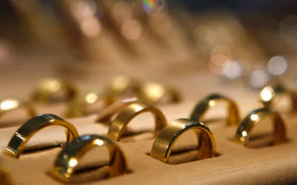 تراجع أسعار الذهب في السعودية اليوم الثلاثاء 28 إبريل 2026