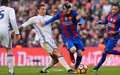 لماذا صُنّف ميسي ورونالدو كأكثر اللاعبين كسلًا؟ (فيديو)