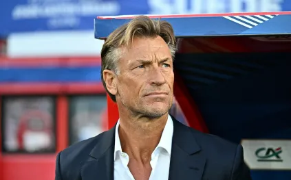 كيف رد الاتحاد السعودي على شائعات رحيل رينارد؟