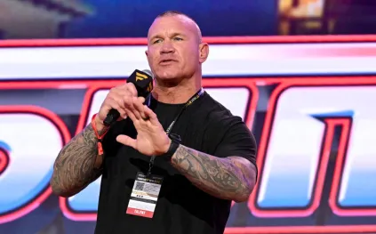 في عيد ميلاد صاحب الـ RKO.. كم تبلغ ثروة راندي أورتن؟