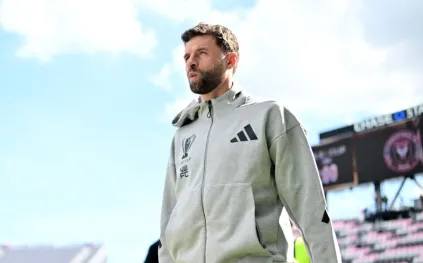 مولر يحتفل بـ "ريمونتادا" بايرن ميونخ وسط حزن زملائه (فيديو)