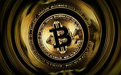 بيتكوين تتراجع مجددًا دون الـ70 ألف دولار.. ما مصير العملات الرقمية الأخرى؟