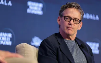 "بالانتير" تتحدى التعليم الجامعي.. ماذا قال رئيسها التنفيذي حول الجامعات الكبرى؟