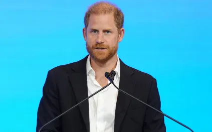 الأمير هاري يكشف سرًا مؤلمًا وراء رفضه السابق لدوره الملكي!