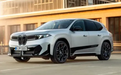 BMW iX3 تحصد لقب سيارة العام وأفضل كهربائية عالميًا (فيديو)