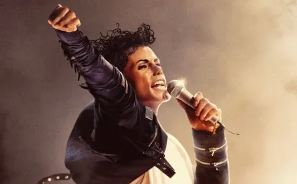 كيف أصبح فيلم مايكل أنجح سيرة ذاتية في التاريخ؟ (فيديو)