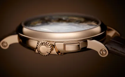 الرواية في حركة الزمن مع ساعة "الثعلب والغراب" من Patek Philippe