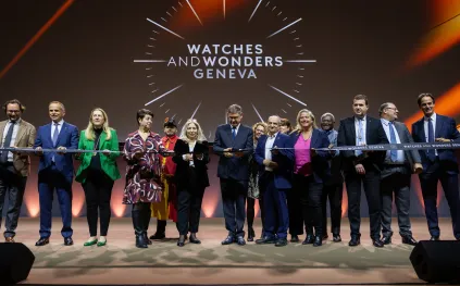 الفخامة في أنقى صورها… ساعات رسمية لافتة في Watches & Wonders 2026