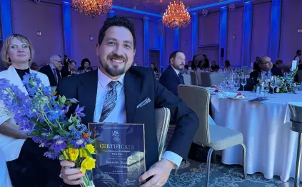 "اندبندنت عربية" تفوز بجائزة "فيتيسوف"