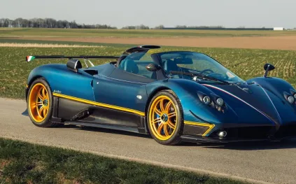 باجاني Zonda 760 Roadster: تحفة نادرة تتصدر مزاد Villa d’Este العالمي الفاخر (فيديو)