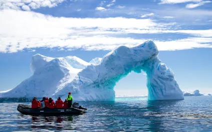 الرفاهية على حافة العالم.. تجربة السفر إلى أنتاركتيكا