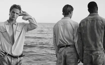 الدنيم: الصيغة الأكثر مرونة للأناقة الرجالية هذا الموسم