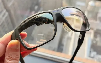 نظارات Maverick AI Pro.. أول تجربة للتنقل بين القوائم بحركة العين