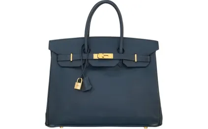 عرض حقيبة نادرة تحمل توقيع جين بيركين في مزاد عالمي