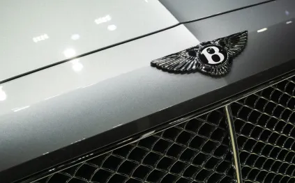 بنتلي تقترب من الكشف عن سعر أول SUV كهربائية لها