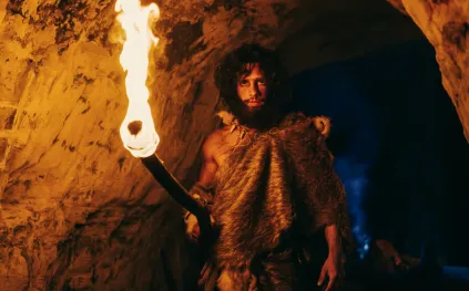 أسرار كهف غوييه.. كيف واجه البشر الأوائل الغرباء في صراع البقاء؟