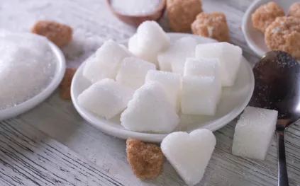 تأثير الحلويات على مزاجك: هل يعزز السكر مشاعر القلق والتوتر؟