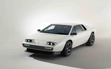 هل يتفوّق البديل على الأصيل؟ Lotus Esprit تعود بروح جديدة