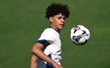 ريال مدريد يحسم موقفه من نجل رونالدو: ما مستقبل كريستيانو جونيور؟