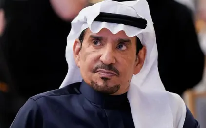 عبدالله السدحان يوجّه نصائح ذهبية لابنه بعد زواجه (فيديو)