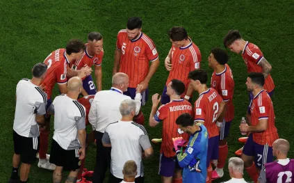 استقالة مدرب منتخب اسكتلندا بعد وداع كأس العالم