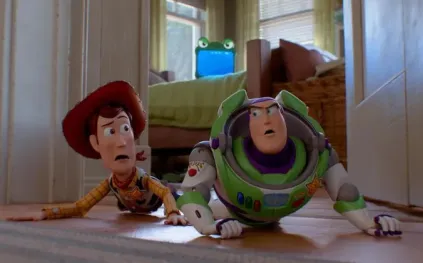 "Toy Story 5" يتمسك بقمة شباك التذاكر السعودي.. و"7Dogs" يلاحقه