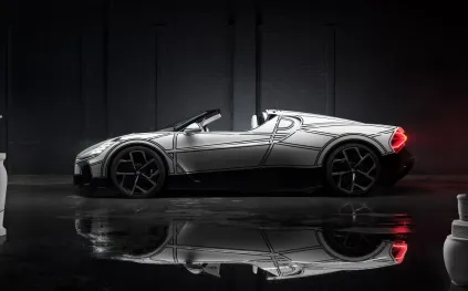 رصد Bugatti Mistral Blanc Éternel في موناكو.. تعرّف على قصة أفخم إصدار خاص من بوغاتي