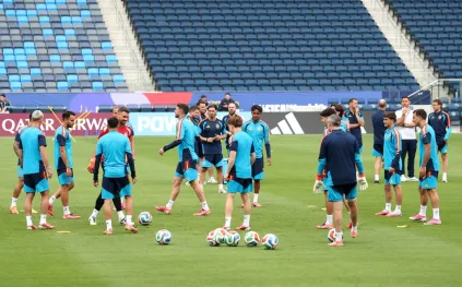 مباريات الخميس في المونديال.. اختبار تاريخي للجزائر ومواجهة أولى بين البرتغال وكرواتيا