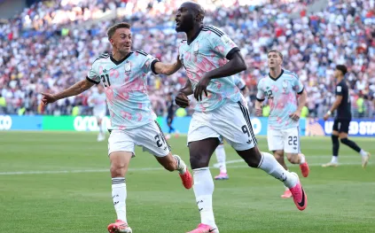بلجيكا تُنهي الحلم الأمريكي وتضرب موعدًا من العيار الثقيل في ربع نهائي كأس العالم (فيديو)