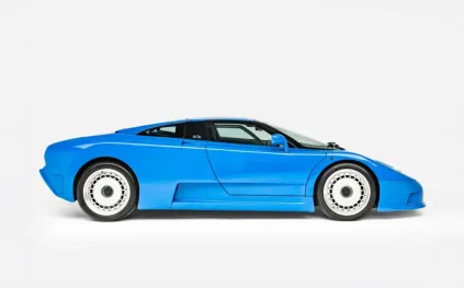 بوجاتي EB110 GT نادرة تحقق رقمًا قياسيًا في المزاد