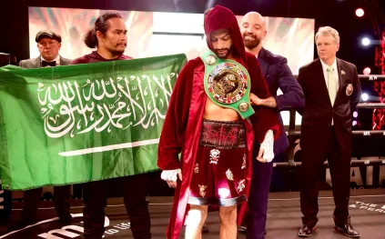سليمان أبار يكتب التاريخ.. أول سعودي يتوج بلقب WBC آسيا للملاكمة