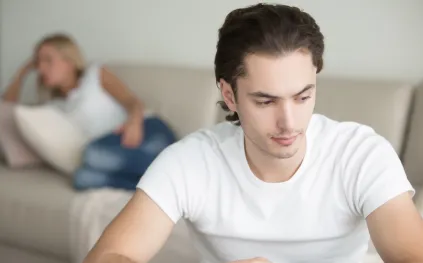 لماذا تصبح العلاقة الحميمية أقل جاذبية مع ضغوط الحياة اليومية؟