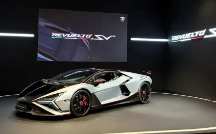 بعد إطلاقها رسميًا.. كم يبلغ سعر لامبورجيني Revuelto SV؟