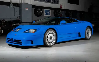 بوغاتي EB110 GT.. تحفة نادرة تتجه إلى مزاد مونتيري بسعر يتجاوز مليوني دولار