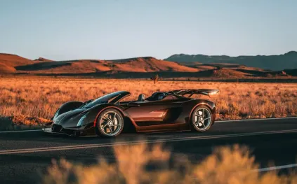 Czinger 21C Spyder.. سوبر كار أمريكية بقوة 1250 حصانًا