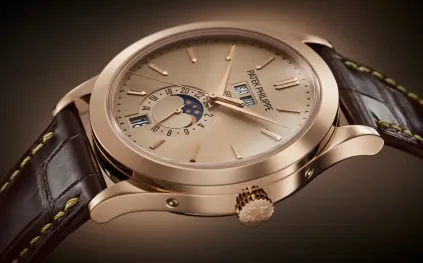 Patek Philippe توثق ثلاثة عقود من تعقيد التقويم السنوي في ساعة Annual Calendar Ref. 5396R-016