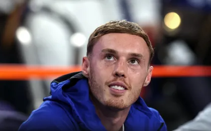 قبل الإطلاق الرسمي.. كول بالمر يبث EA FC 27 ويتعرض للحظر