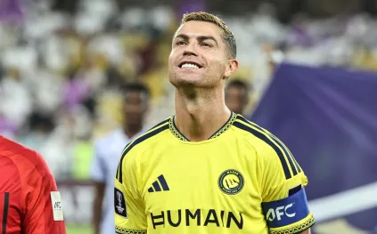 رونالدو يشارك نجله فرحة ثنائية النصر أمام الأهلي (فيديو)