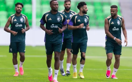 دونيس يعلن قائمة السعودية لـ«خليجي 27».. 26 لاعبًا في مهمة استعادة اللقب