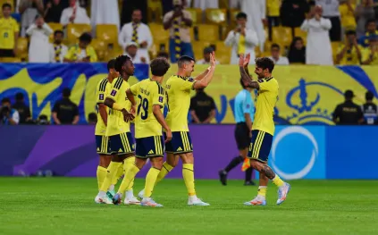 أغلى لاعبي النصر ونيوم.. رونالدو في مواجهة نجوم الفريق الصاعد