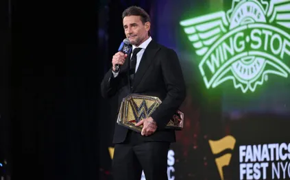 في ذكرى ميلاده.. كم جمع  سي إم بانك خلال مسيرته في wwe؟