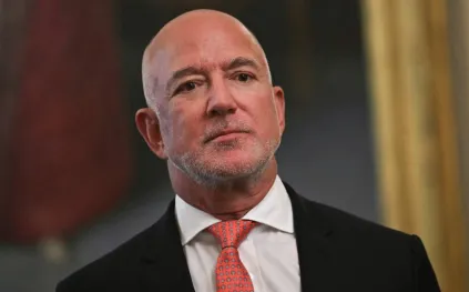 ما هو مبدأ «اختلف والتزم» الذي أرساه جيف بيزوس في أمازون؟